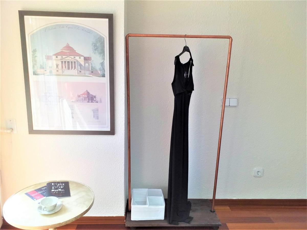 Large Apartment With Large And Sunny Terrace - Garden & Outdoor Gym , Alicante Center 외부 사진