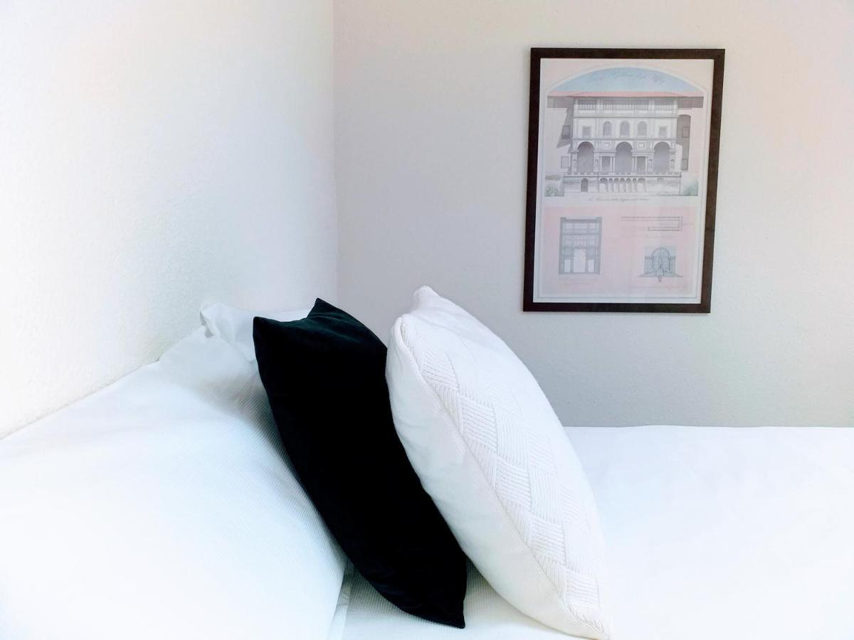Large Apartment With Large And Sunny Terrace - Garden & Outdoor Gym , Alicante Center 외부 사진